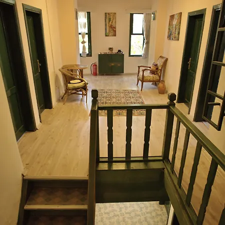 Garden Palace Boutique Hotel 2*