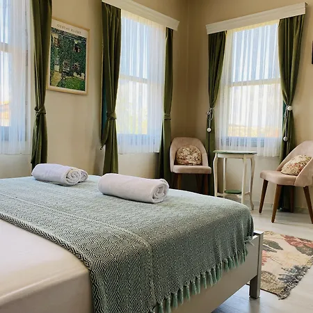 Garden Palace Boutique