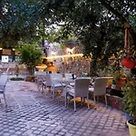 Garden Palace Boutique