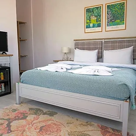 Отель Garden Palace Boutique 2*