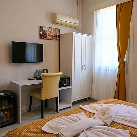 Garden Palace Boutique Кушадасы