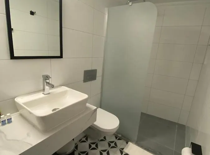 Garden Palace Boutique Отель
